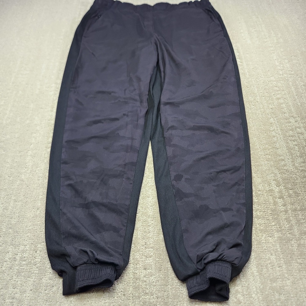 ATHLETA Pants Women 10 Brooklyn Lined Camo Jogger Black Athleisure Stretch